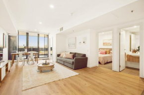 2 BR Apartment with car parking on Grote Street